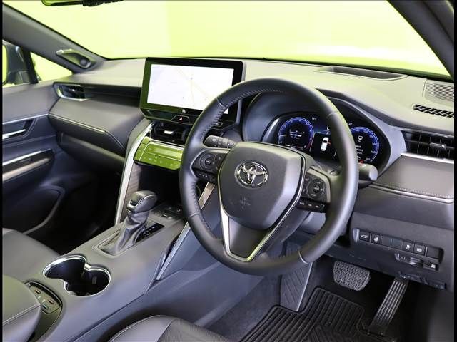 TOYOTA HARRIER 2WD 2024