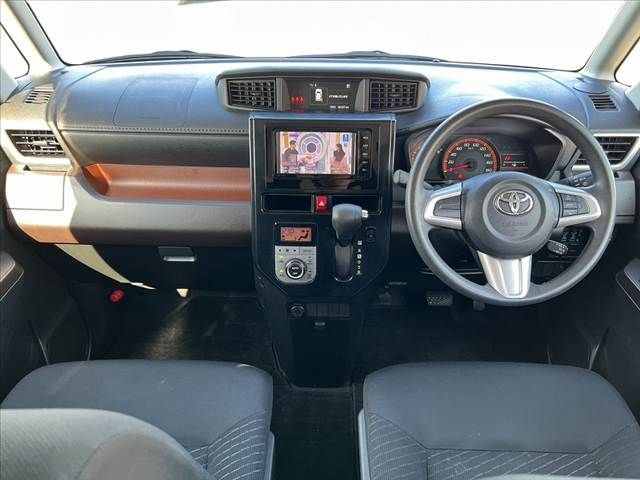TOYOTA ROOMY 2017