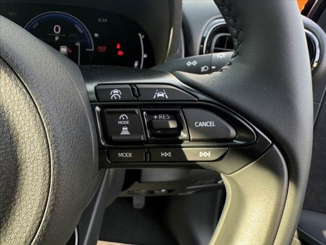 TOYOTA YARIS CROSS HYBRID 2025