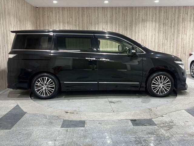 NISSAN ELGRAND 2019
