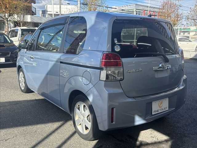 TOYOTA SPADE 2013