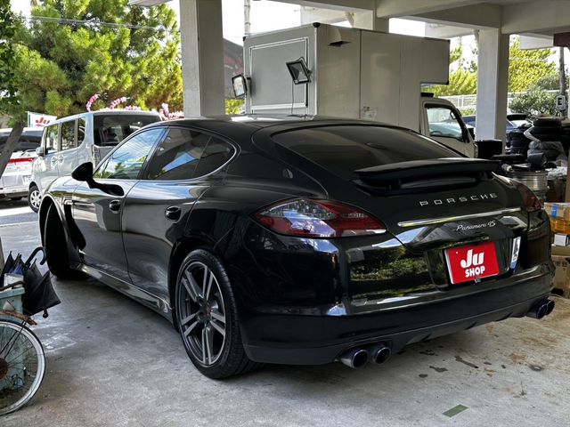 PORSCHE PORSCHE PANAMERA 2013