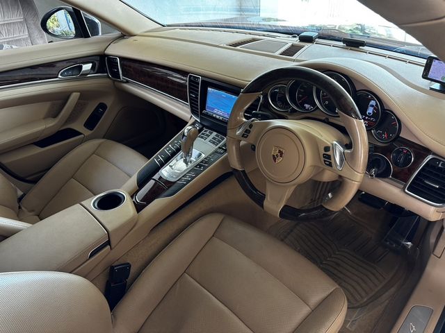 PORSCHE PORSCHE PANAMERA 2013