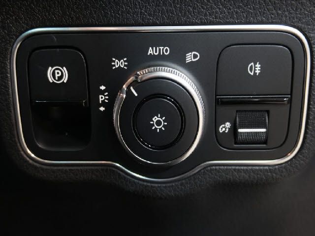 MERCEDES BENZ MERCEDES BENZ GLB 2022