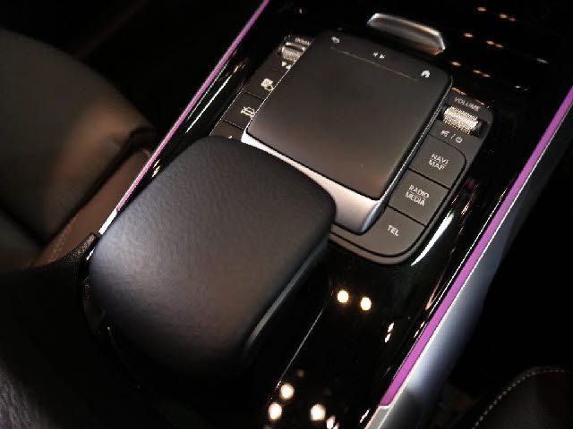 MERCEDES BENZ MERCEDES BENZ GLB 2022