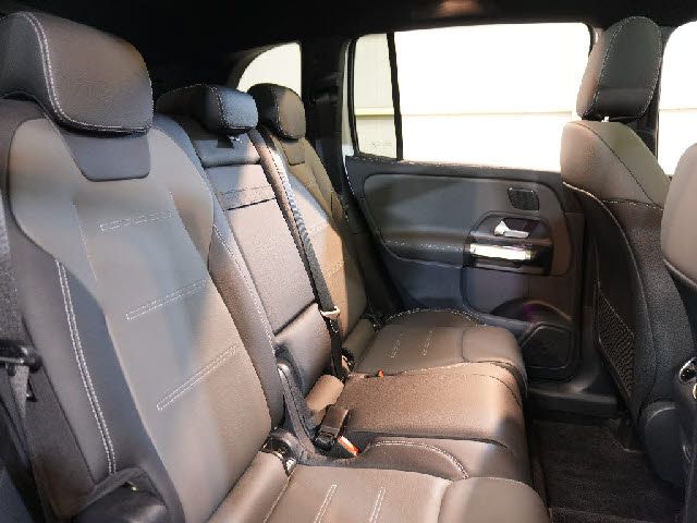 MERCEDES BENZ MERCEDES BENZ GLB 2022