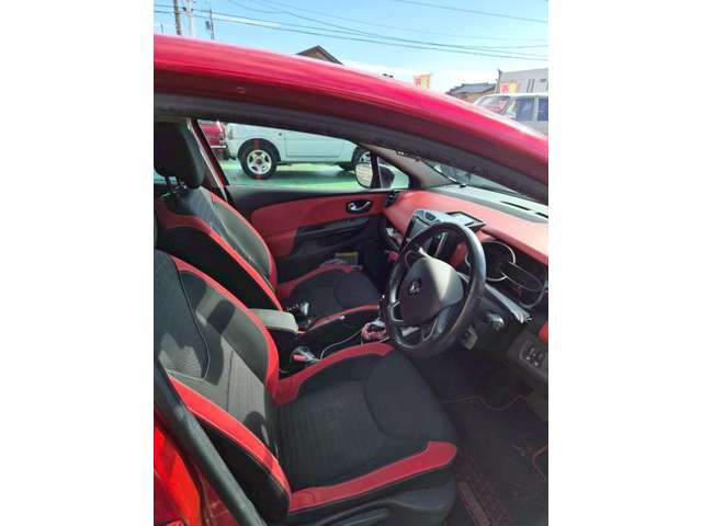 RENAULT RENAULT LUTECIA 2016