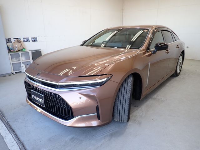TOYOTA CROWN sedan hybrid 2025
