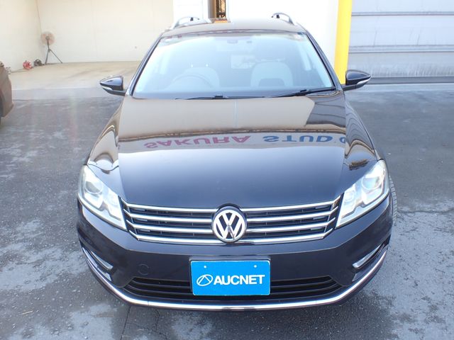VOLKSWAGEN VOLKSWAGEN PASSAT VARIANT 2015