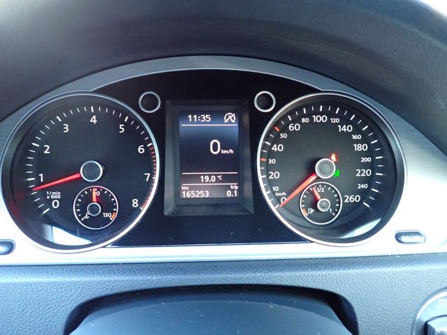 VOLKSWAGEN VOLKSWAGEN PASSAT VARIANT 2015