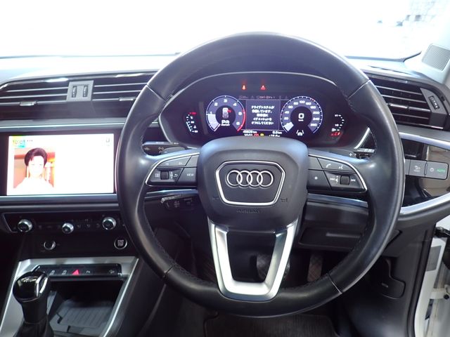 AUDI AUDI Q3 2021
