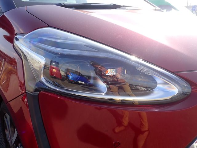 TOYOTA SIENTA HYBRID 2019