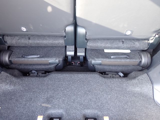 TOYOTA SIENTA HYBRID 2019