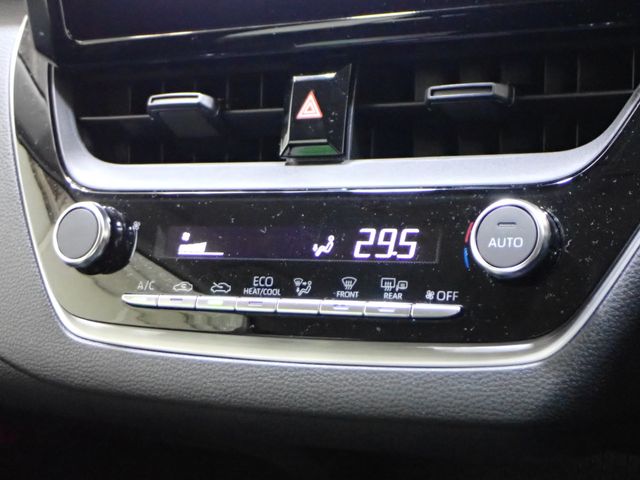 TOYOTA COROLLA sedan 2024