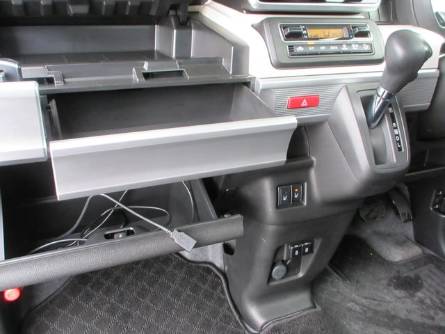 SUZUKI Spacia 4WD 2023