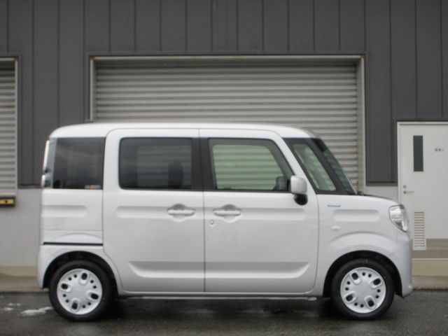SUZUKI Spacia 4WD 2023