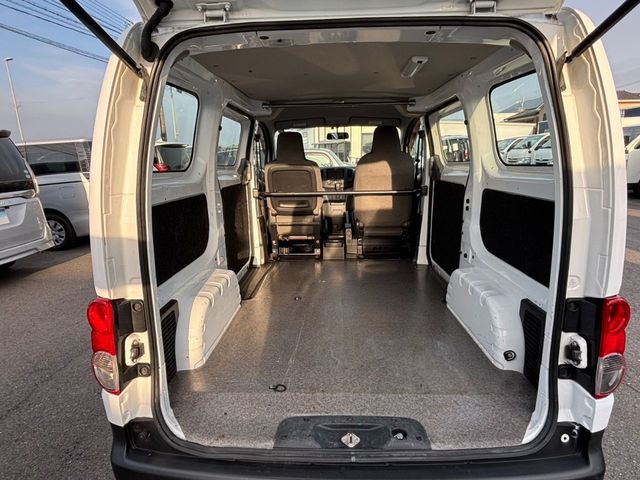 NISSAN NV200 VANETTE van 2018