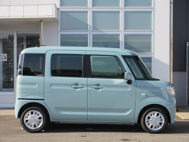 SUZUKI Spacia 4WD 2023