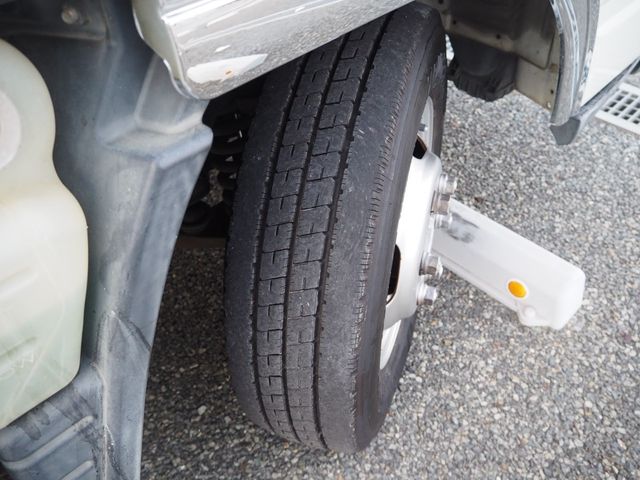 MITSUBISHI CANTER 2012