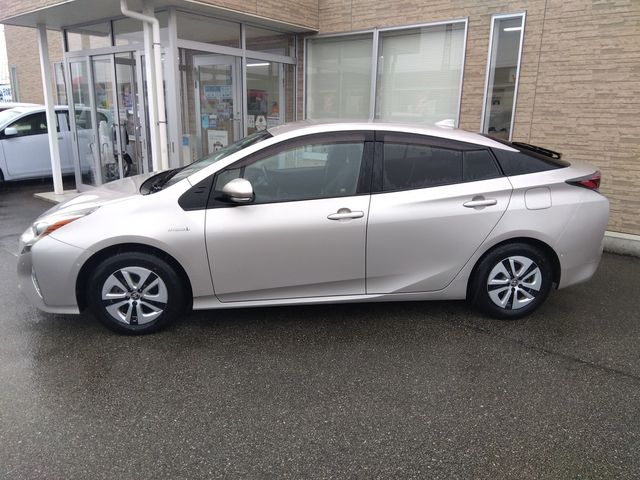TOYOTA PRIUS 4WD 2016