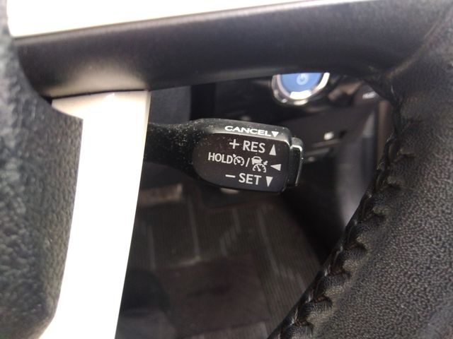 TOYOTA PRIUS 4WD 2016