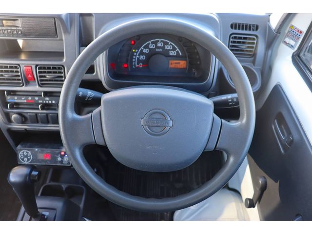 NISSAN NT100 CLIPPER 2019