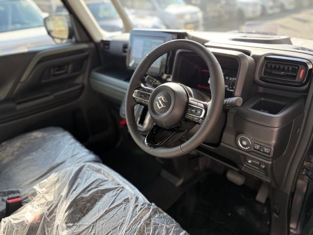 SUZUKI Spacia GEAR 2024