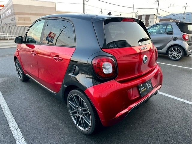MCC SMART FORFOUR 2021