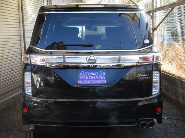 NISSAN ELGRAND 2019