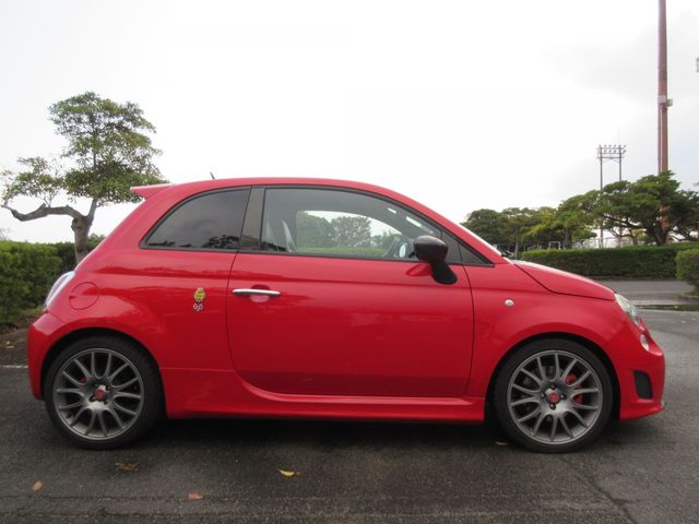 FIAT ABARTH 695 2012