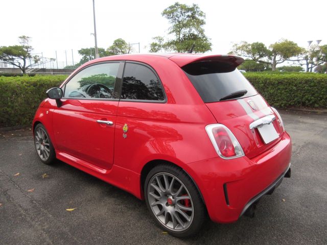 FIAT ABARTH 695 2012
