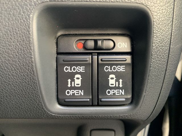 HONDA N BOX CUSTOM 2017