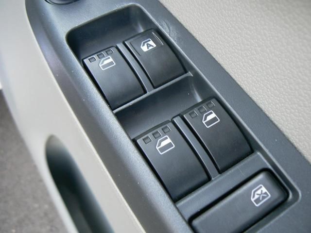 DAIHATSU MIRA e:S 2012