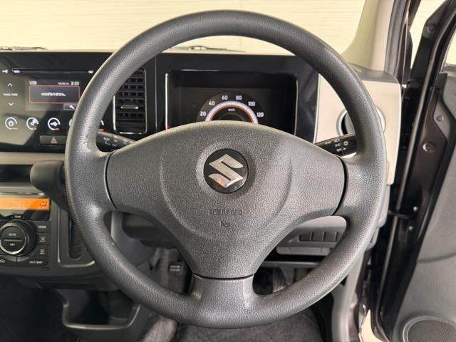 SUZUKI MR WAGON 2011