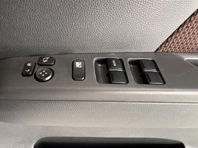 SUZUKI MR WAGON 2011