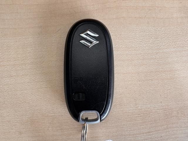 SUZUKI MR WAGON 2011