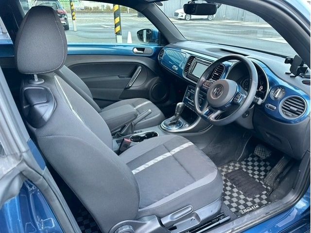 VOLKSWAGEN VOLKSWAGEN The BEETLE 2019