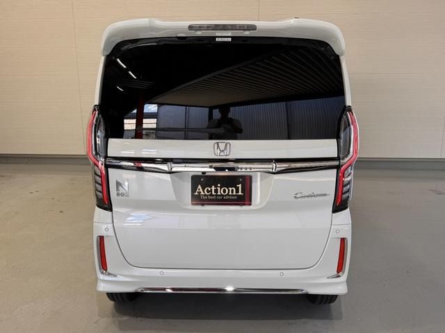 HONDA N BOX CUSTOM 2023