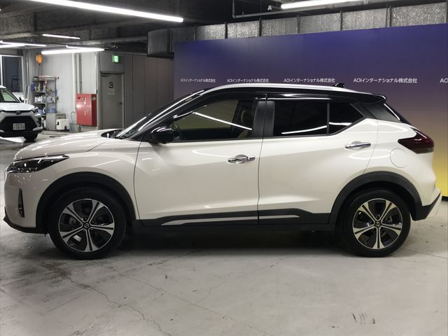 NISSAN KICKS 2021