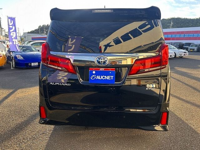 TOYOTA ALPHARD hybrid 4WD 2022
