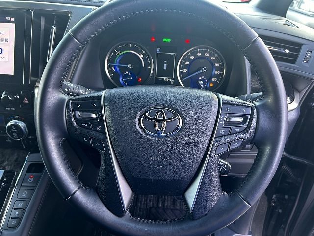 TOYOTA ALPHARD hybrid 4WD 2022