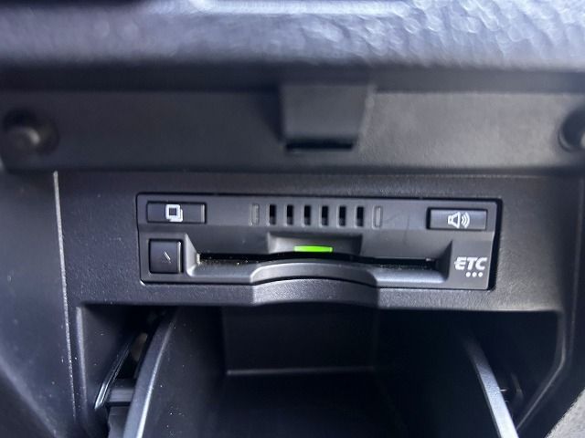 TOYOTA ALPHARD hybrid 4WD 2022