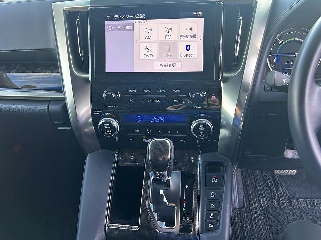 TOYOTA ALPHARD hybrid 4WD 2022