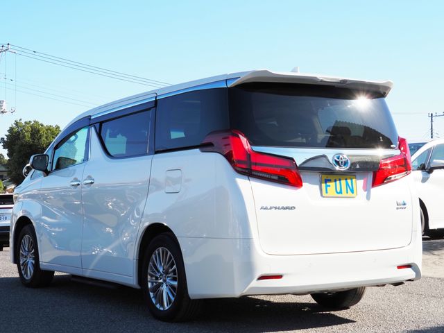 TOYOTA ALPHARD hybrid 4WD 2022