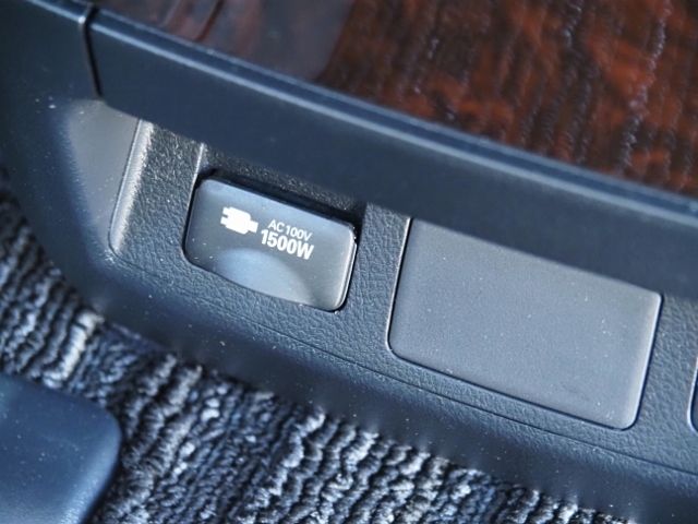 TOYOTA ALPHARD hybrid 4WD 2022