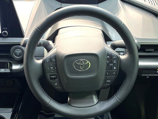 TOYOTA PRIUS 2025