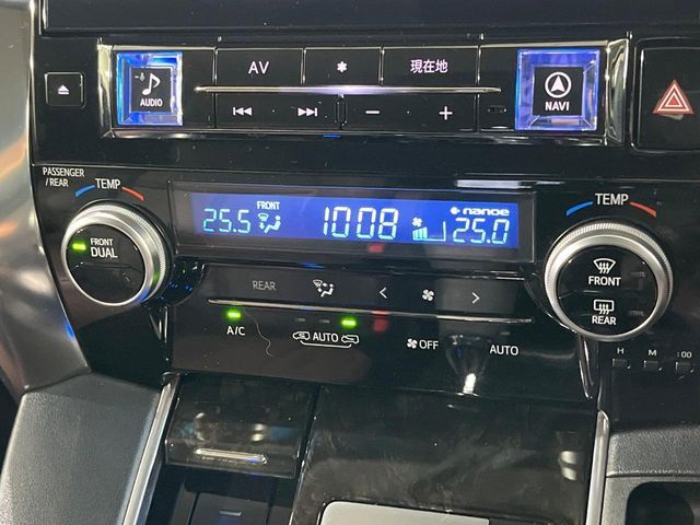 TOYOTA VELLFIRE 4WD 2015