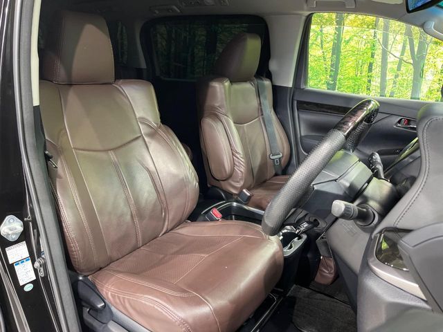 TOYOTA VELLFIRE 4WD 2015