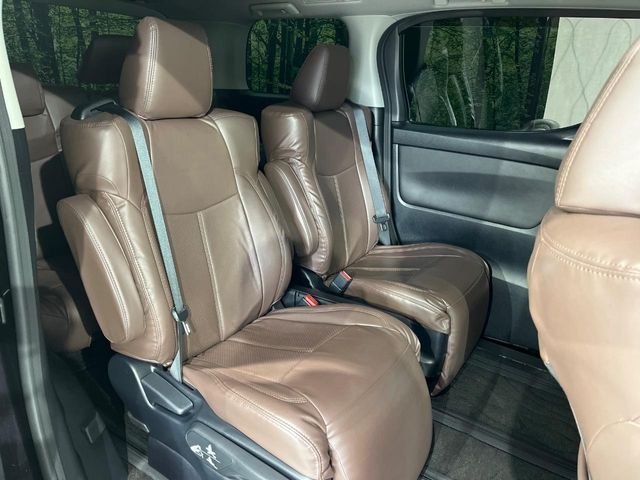 TOYOTA VELLFIRE 4WD 2015