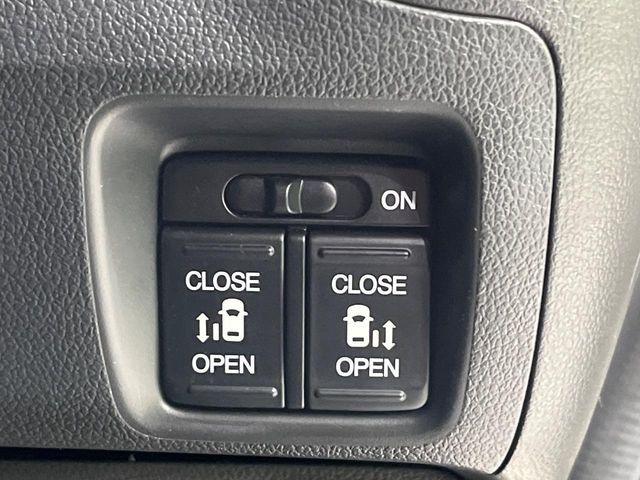 HONDA N BOX CUSTOM 4WD 2016